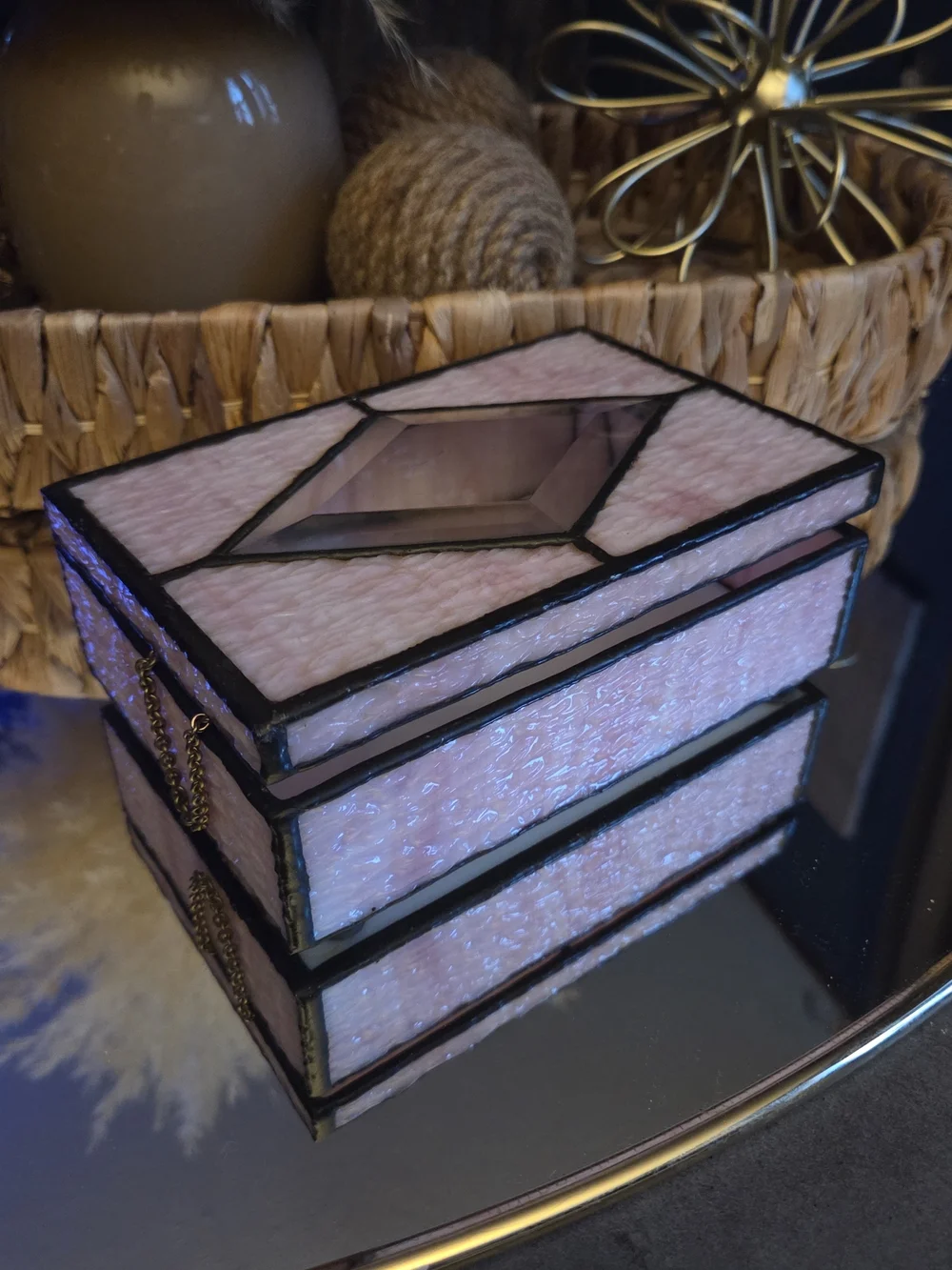 N/A elegant pink